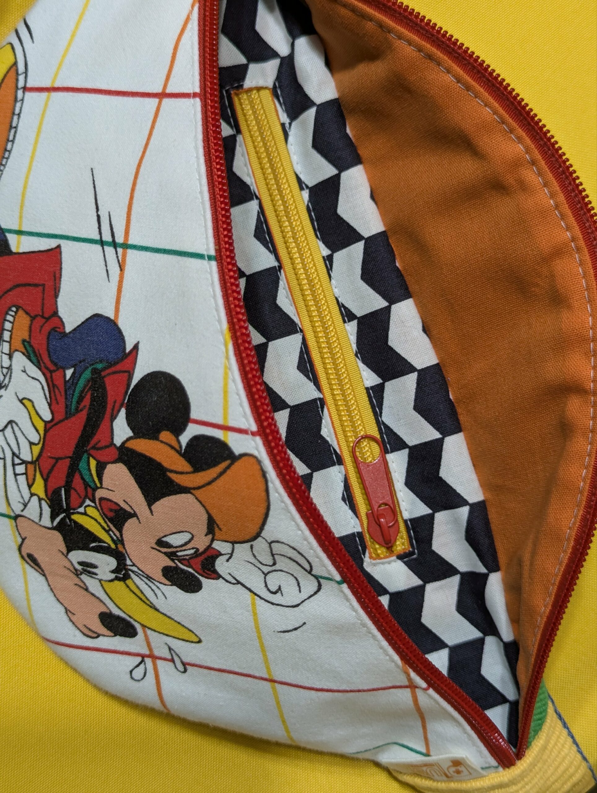 Sac banane - "Casquette & Baskets" – Image 2