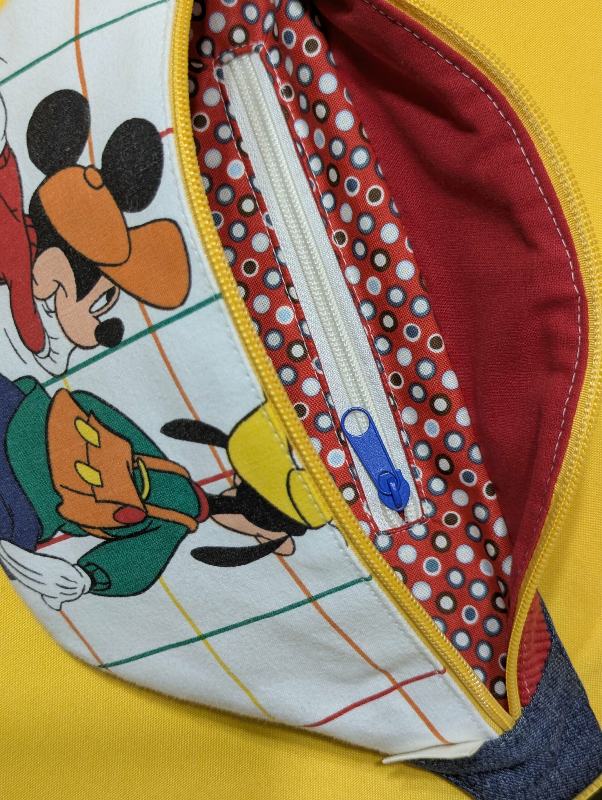 Sac banane - "Casquette & Baskets" – Image 2